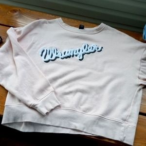Light pink wrangler crewneck